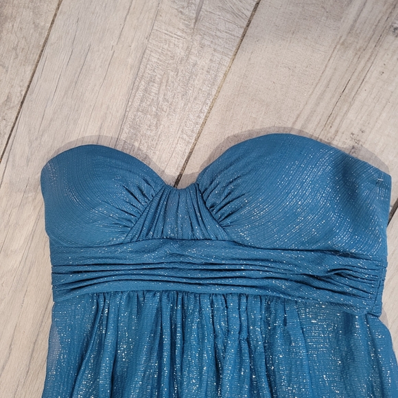 Aqua Turquoise strapless gown floral design at the bottom size 2 like new condit - Picture 5 of 8